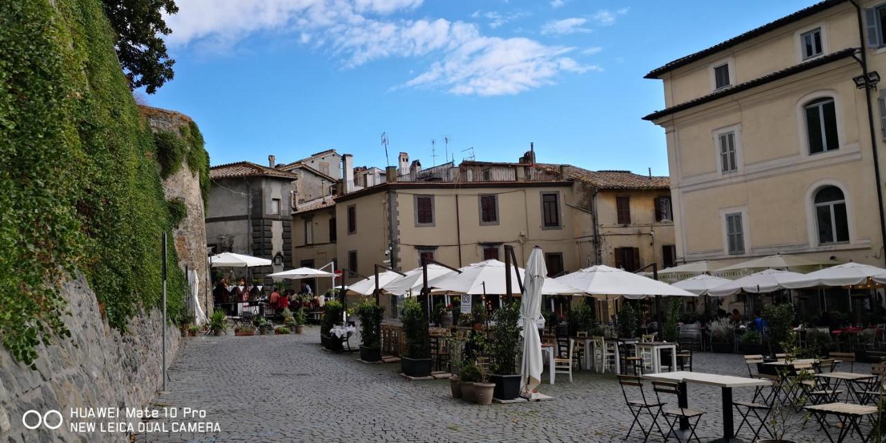 Casa Paolina Nel Centro Di Bracciano Villa ภายนอก รูปภาพ